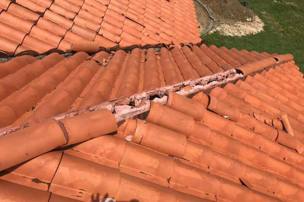 Tile roofing system 
